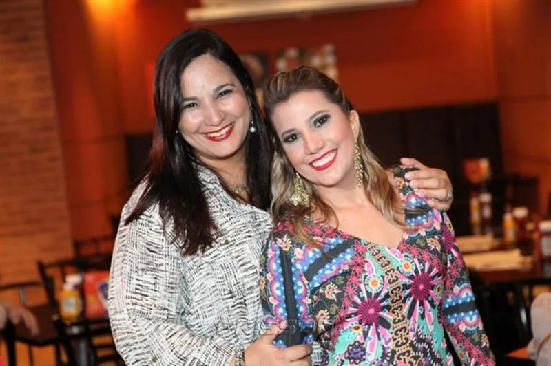 Adriana Santos e Gisele Nasser