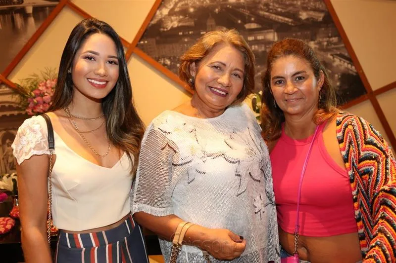 Adassa Menezes, Gloria Coelho e Fabiana Barreira