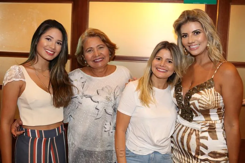 Adassa Menezes, Gloria Coelho, Regiane Paduane e Anelisa Barreira