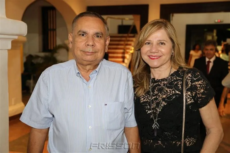 Adilson e Socorro Pontes