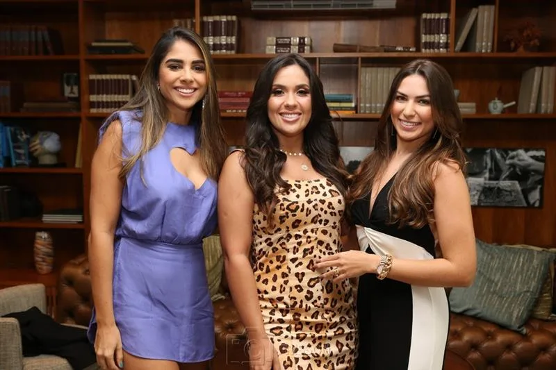 Camilla Braga, Janaína Oliveira e Carolina Macedo
