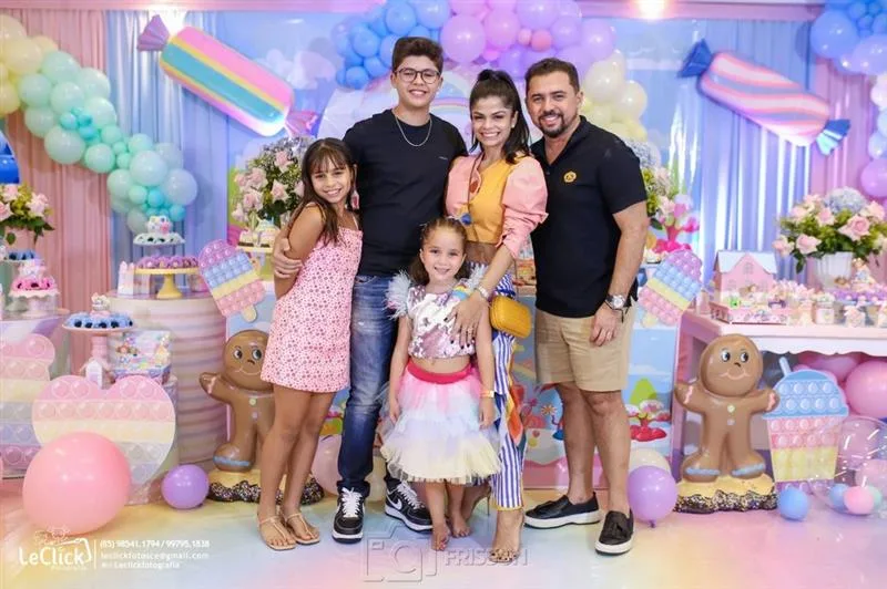 Bebella, Enzo, Isabele Temóteo, Maria Vitória e Xand Avião