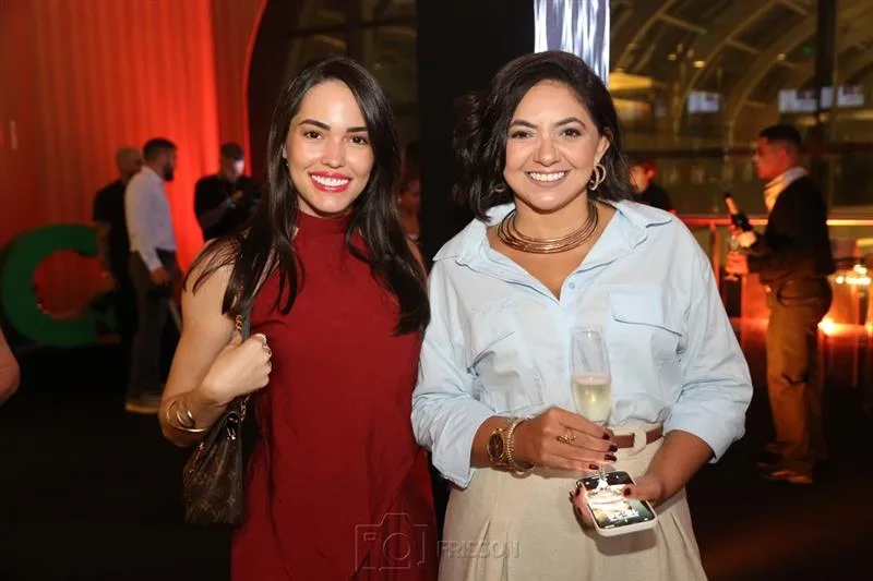 Carol Vasconcelos e Vanessa Lourenço