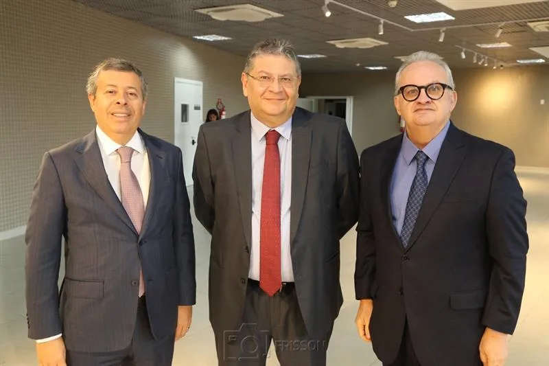 Anastácio Marinho e Hélio Leitão e Fernandes Neto