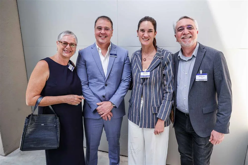 Ana Celina Bueno, Fabricio Martins, Maria Tereza Ramos e Mauro Costa