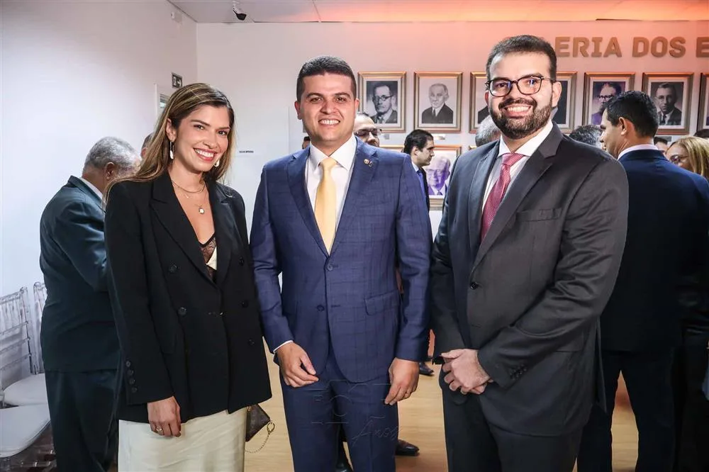 Brena Bonfim, Herbet Santos e Matheus Teodoro