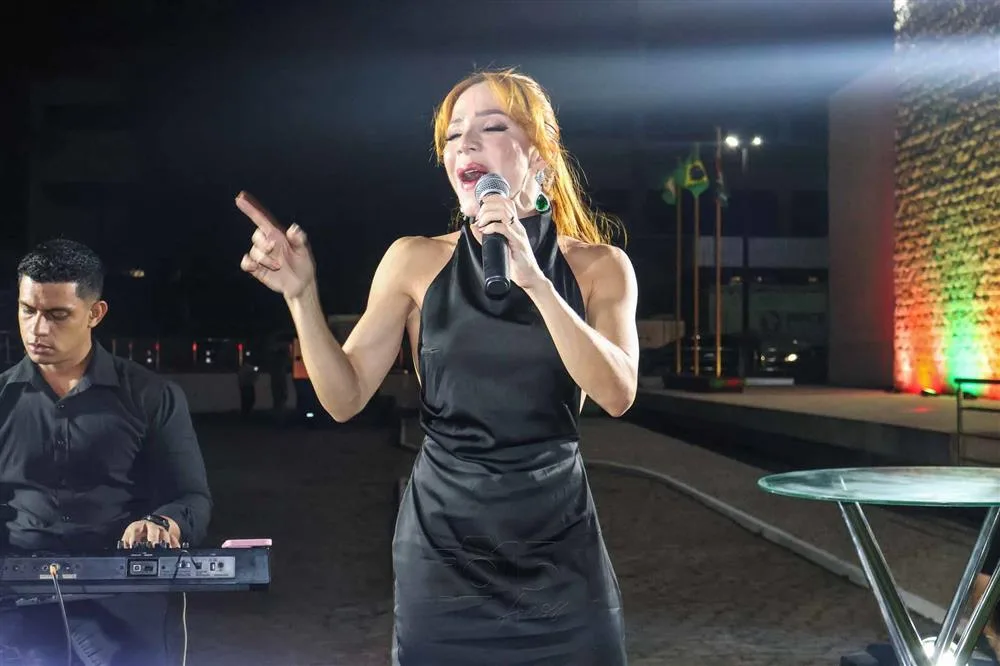 Cantora Vitoria Fernandez