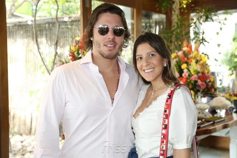 Aloisio Neto e Carolina Freitas