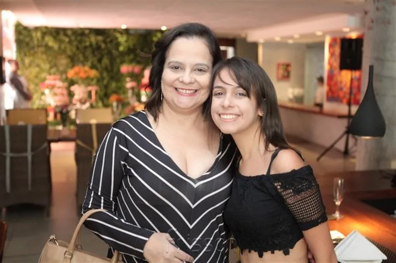 Amelia e Carol Brandão
