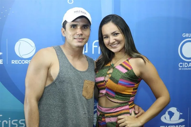Adriano Freitas e Viviane Gomes