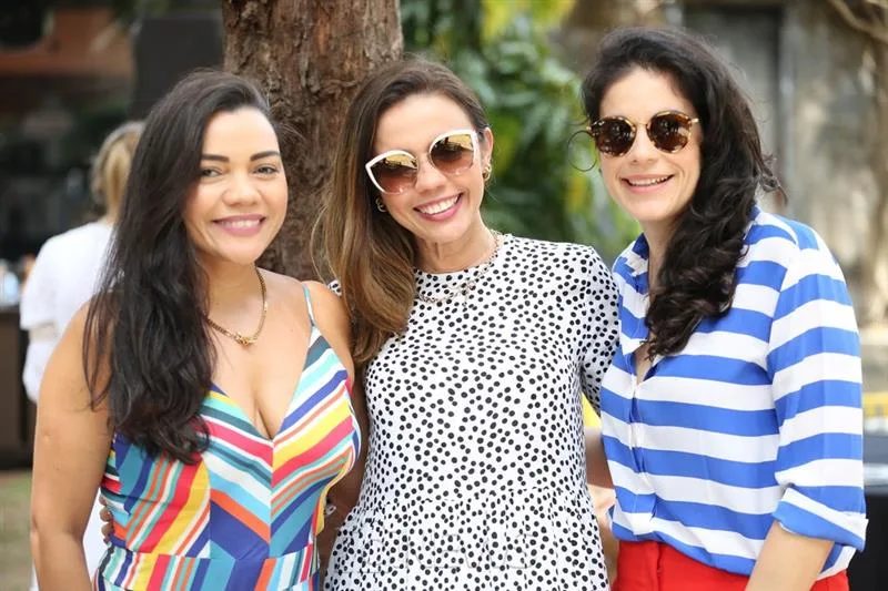 Andrea Costa, Cybele Monteiro e Lara Viana
