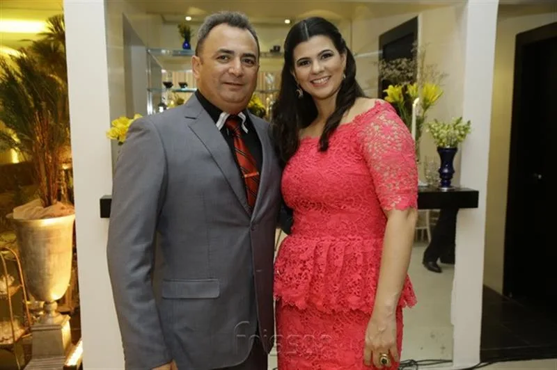 Claeston Santino e Rochele Maia