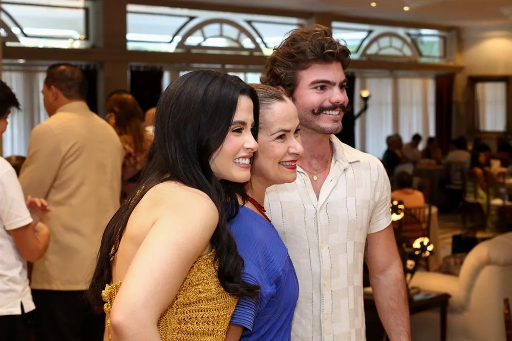 Ana Clara Tavares, Briane Castro e Michael Dias
