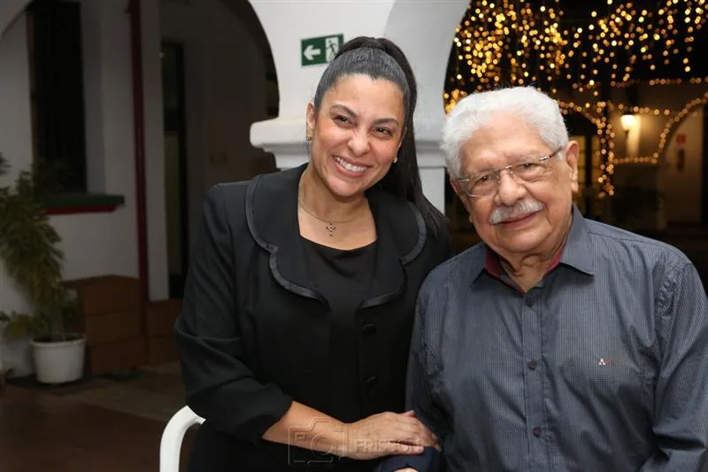 Aline Holanda e Paulo Elpídio de Menezes