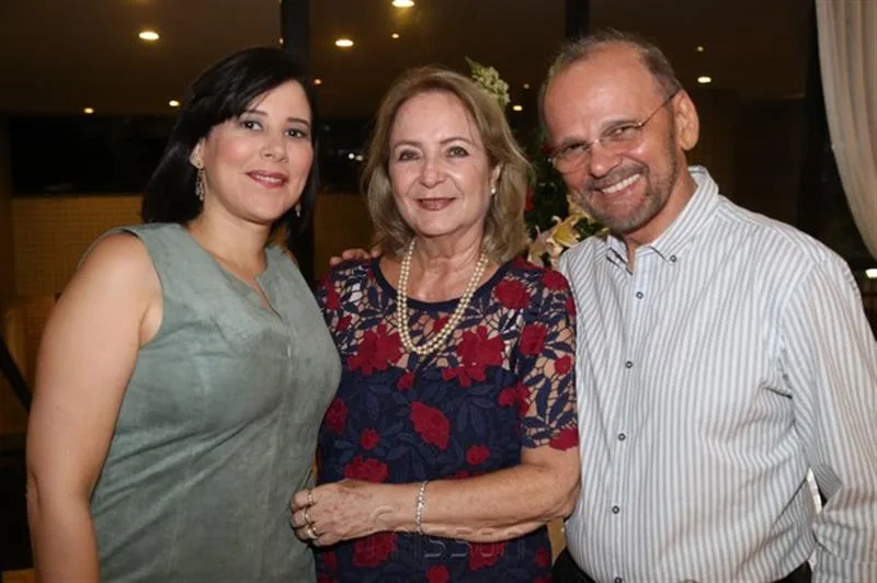Ana Claudia Sobreira, Marly Hartmann e Celso Cavalcante