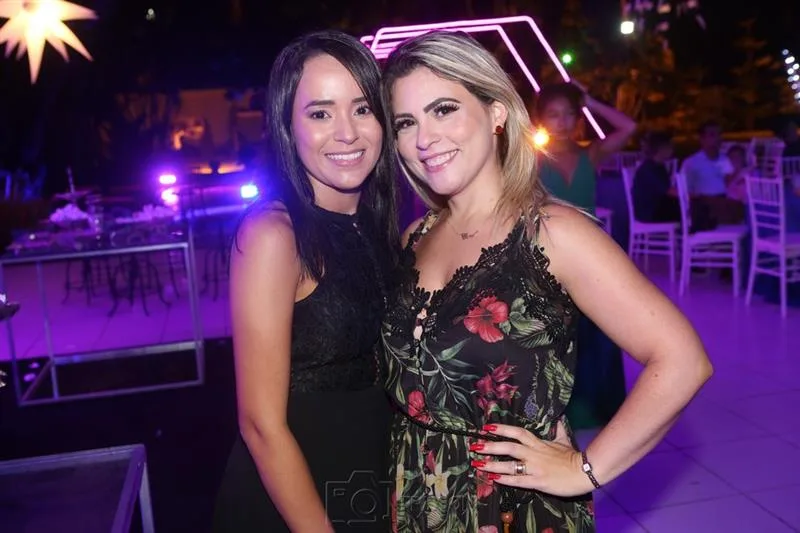 Aline Rodrigues e Carol Assunção