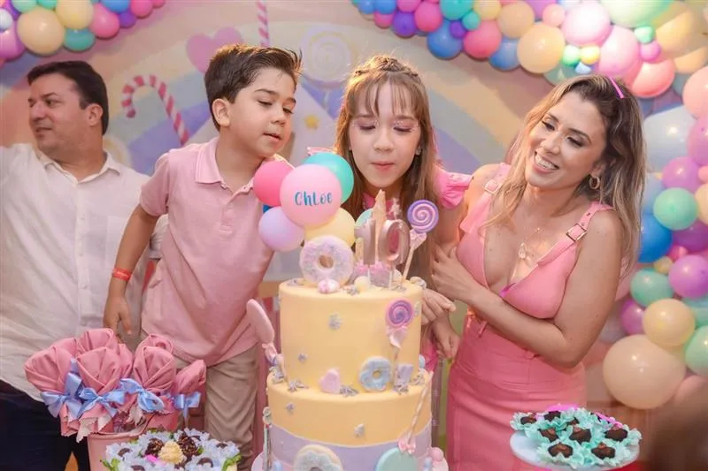 Cássio, Chloe, Benjamin e Louise Saboia
