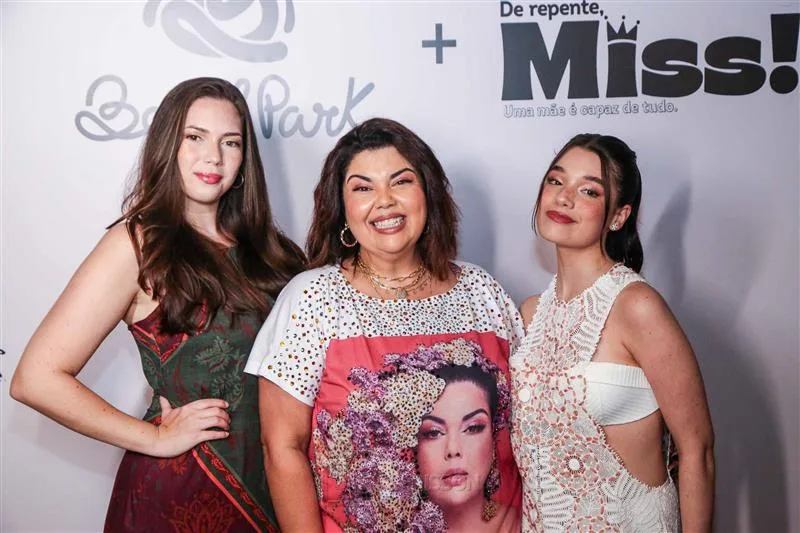 Bia Rosseti, Fabiana Karla e Giulia Benite