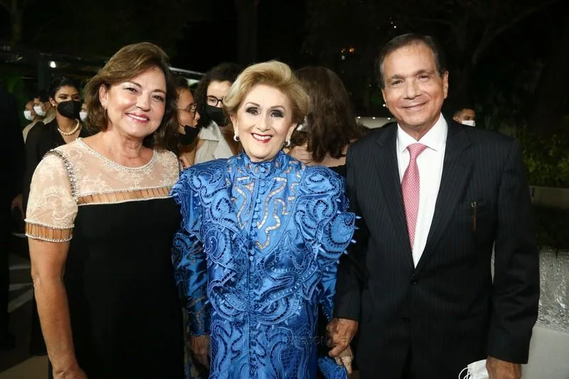 Ana e Beto Studart com Socorro França