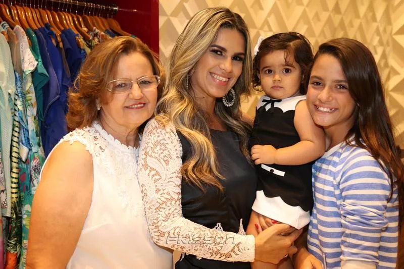 Amélia, Karla Cruz, Mariana e Marjorie Gurgel