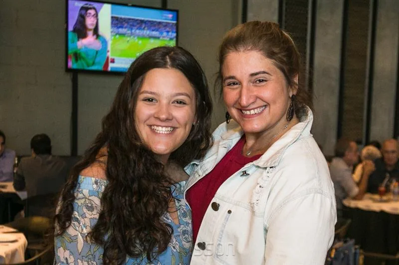 Mirela e Karina Bezerra