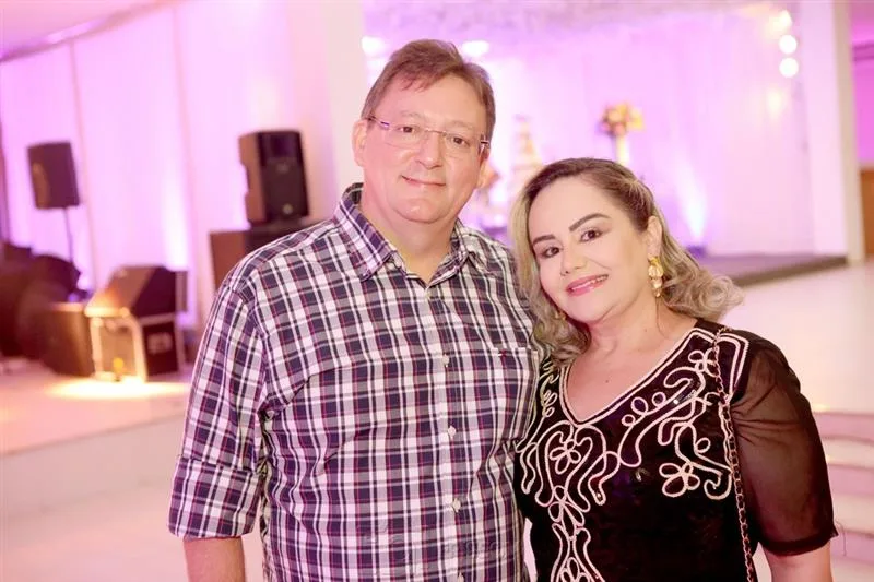 Amilton Salmito e Juliana Carvalho