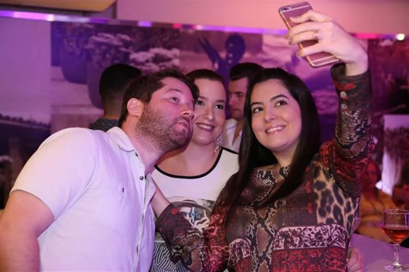 Danielle Araujo, Karina Adeodato e Vitor Araujo
