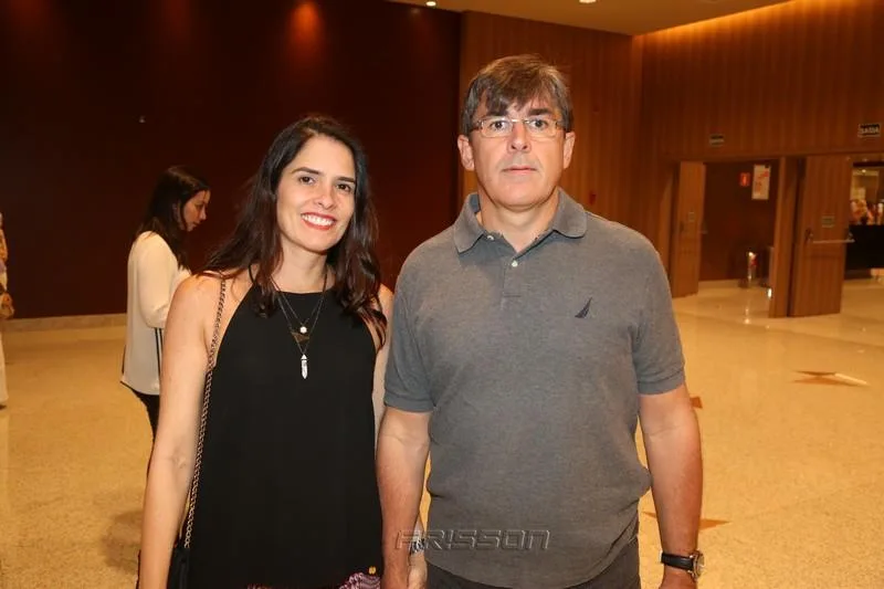 Denise Sanford e Eduardo Fernandes