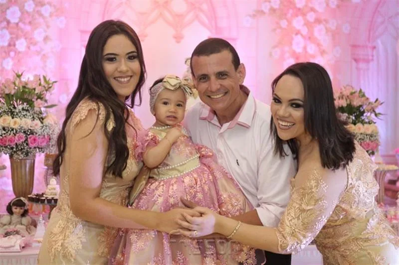 Luana, Luma, Junior César e Dani Duarte