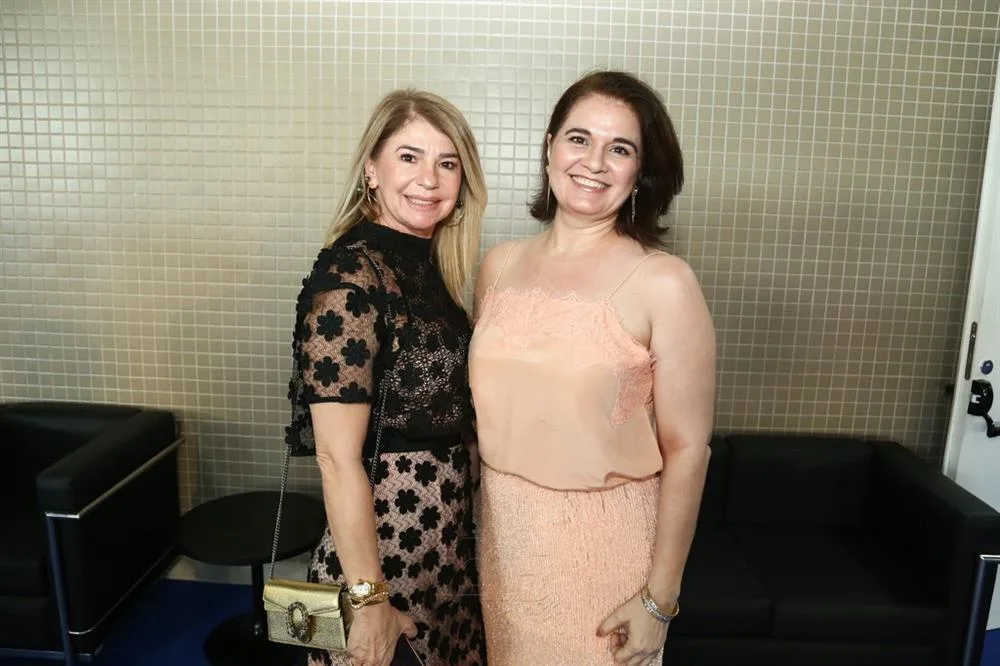 Aida Albuquerque e Natália Pinheiro