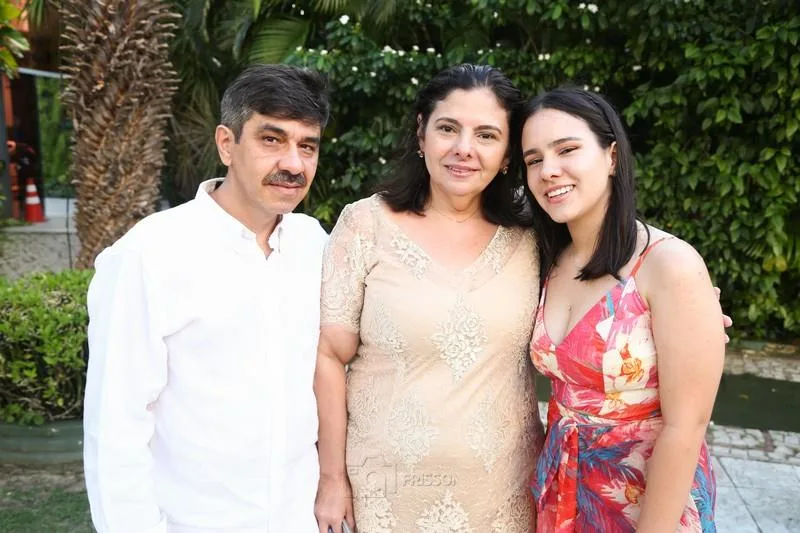 Aurilio Pereira, Karla e Ana Carolina Esteves
