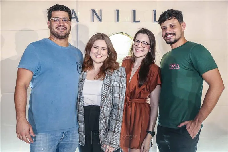 André Knust, Rayssa Thomaz, Patrícias Oliveira e Flavio Matheus .