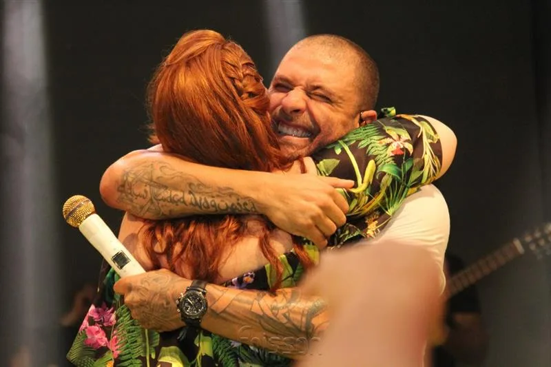 Aline Barroso e Diogo Nogueira