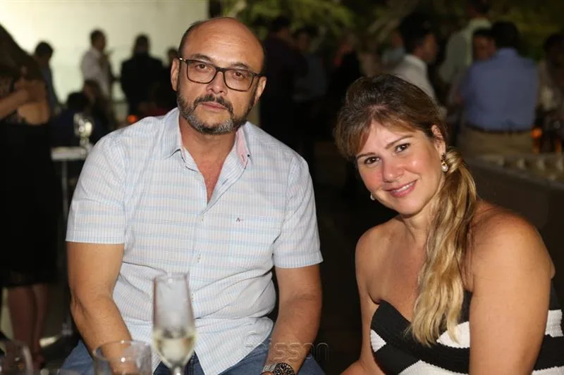 Adriano Fiuza e Karla Siqueira