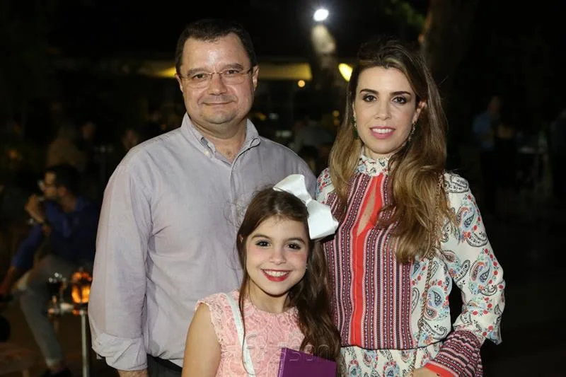 Aroldo, Beatriz e Bianca Maia