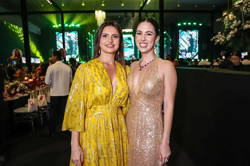 Adriana e Leticia Arrais