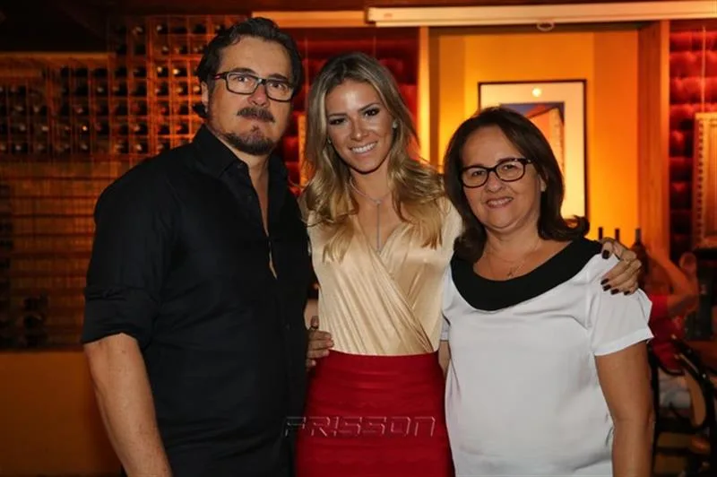 Haroldo Moraes, Bruna Waleska e Lucia Moraes