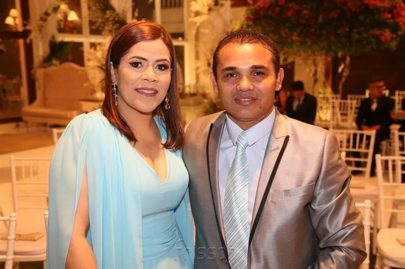 Andre Marques e Rose Rosendo