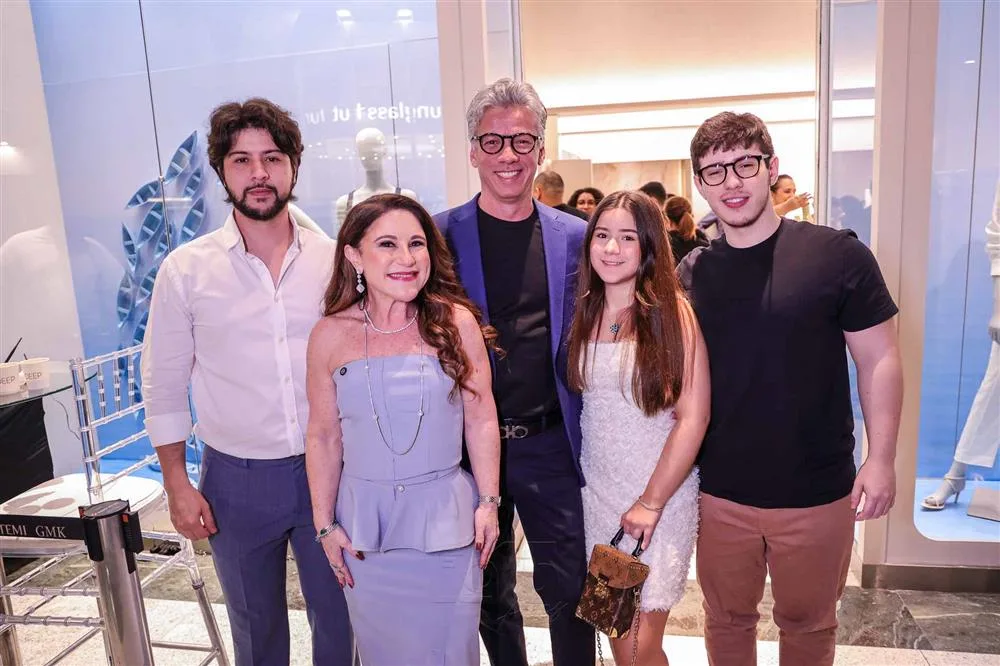 Abidias, Ana Paula Aguiar, Marcus Paulus Moitas, Giovanna e Guilherme Aguiar