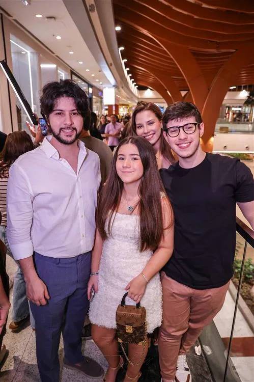 Abidias, Giovanna e Guilherme Aguiar
