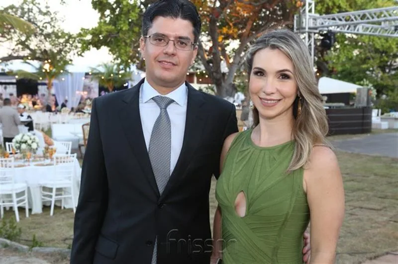 Andre e Paula Pessoa Bezerra