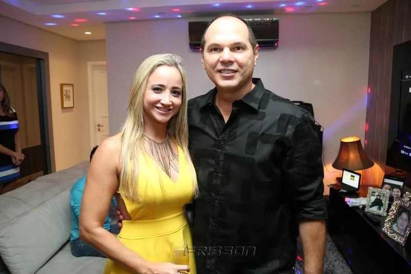 Izara Parente e Freitas Júnior