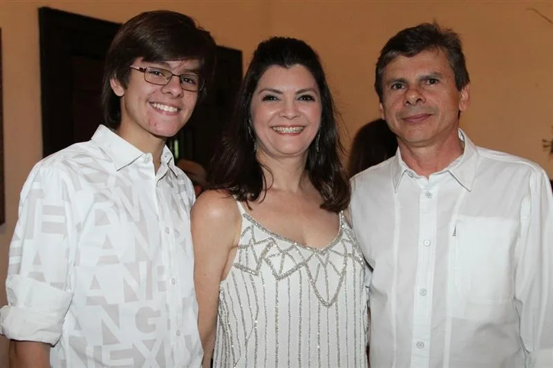 Arthur, Liliana e Rogério Farias