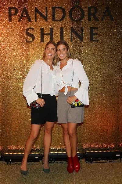 Bia e Branca Feres