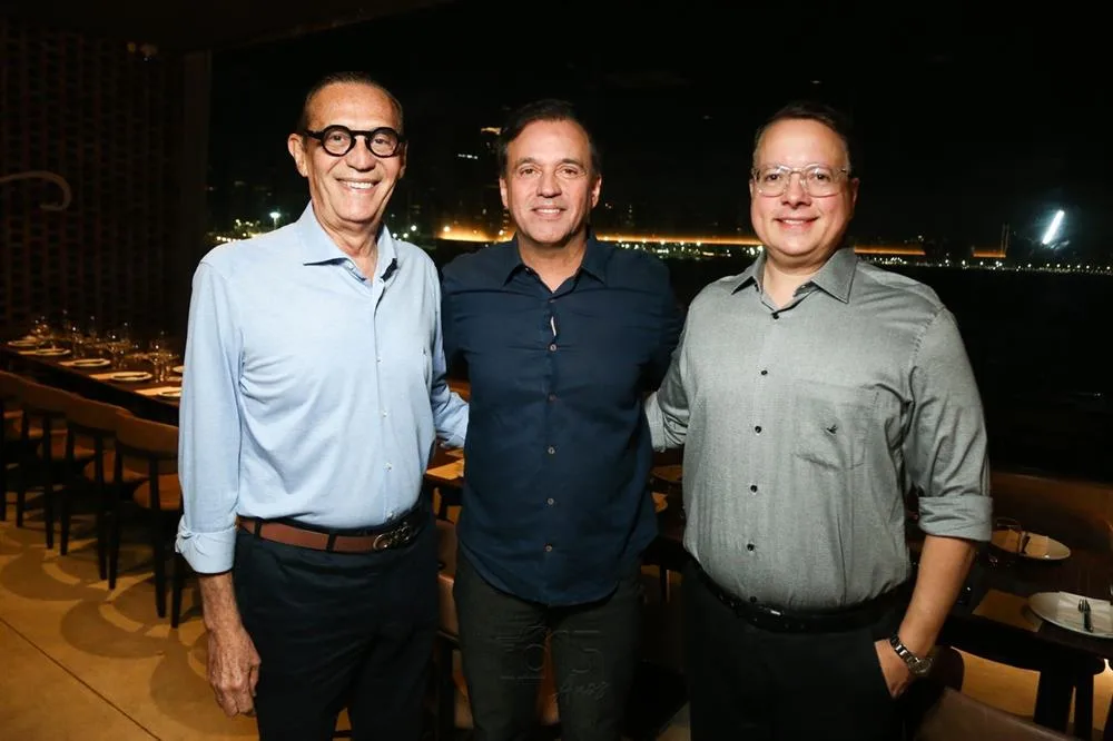 Aristófanes Canamary, Fernando Novais e Rodrigo Barroso