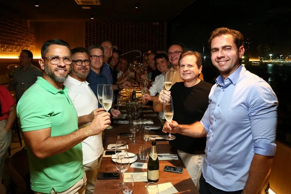 Brinde Confraria Selo Amis & Vins