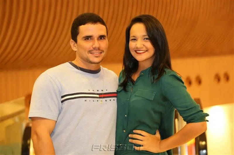 e Viviane Gomes