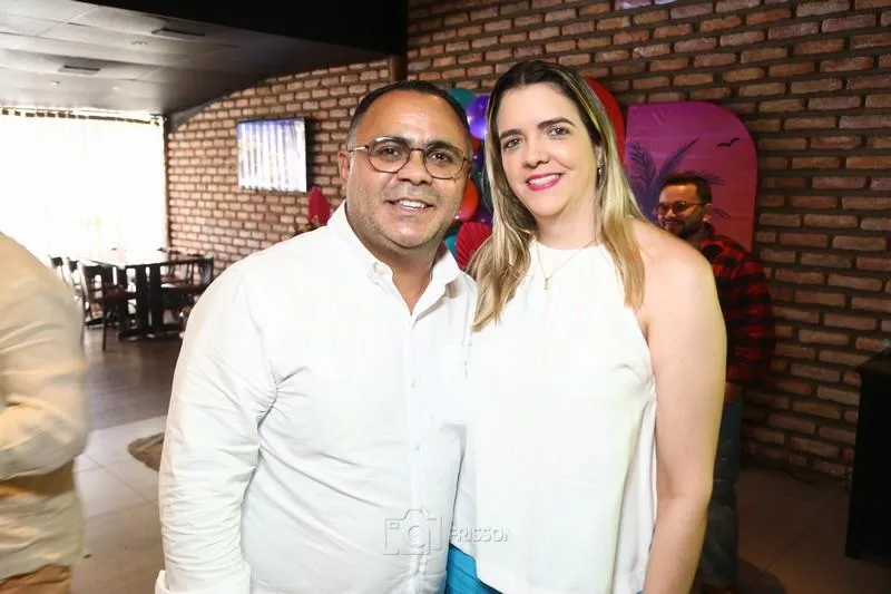 Afrânio Rodrigues e Isis Castro