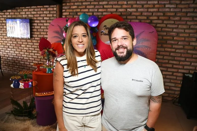 Ana Caroline e Leonardo Padilha