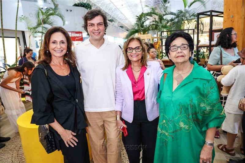 Ana Cristina Mendes, Valter Costa Lima, Adriana Helena e Dodora Guimarães